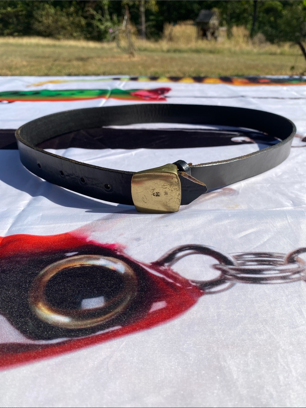 Vintage Calvin Klein Full Grain Leather Belt Solid Brass Shld/Plaq sz 32-34 USA